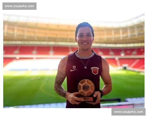 全勤 28 场 + 助攻王！维塔尔已是海港真核